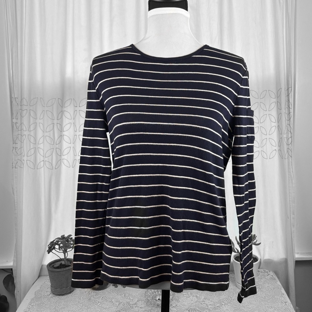 Striped long sleeve top 🖤